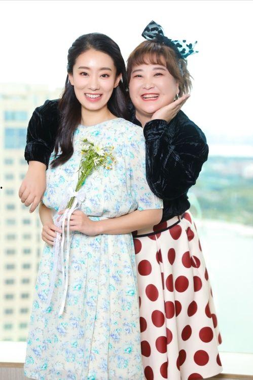 娱乐圈吃瓜张小斐小说,张小斐的瓜田秘事